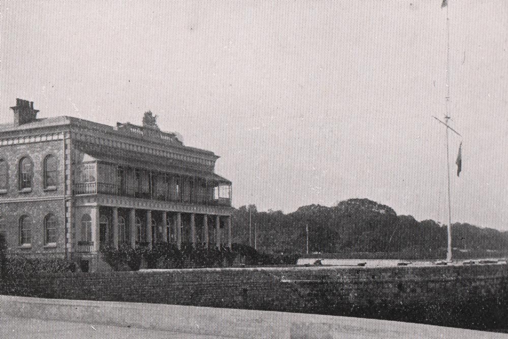 Royal Victoria Yacht Club (1895). Artist/photographer: Unsigned. Provenance: "Two Hundred and Fifty Views of Isle of Wight and Neighbourhood"; Published by W H Smith & Son, London. Type: Antique Print.